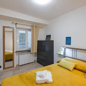 https://appartamento-adorno-1-affitti-brevi-italia.hotelitalianriviera.com